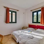 Holiday home Analipsi Front *