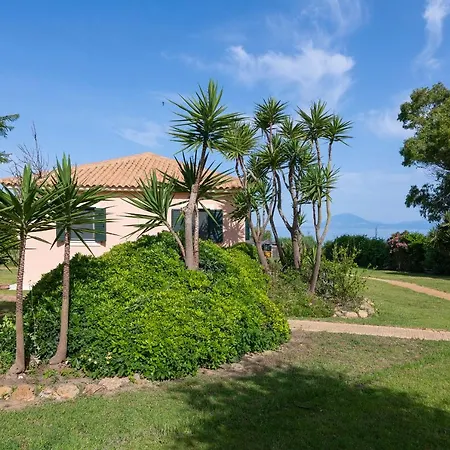 Casa de Férias Analipsi Front Kástro Tornéze