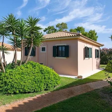 Casa de Férias Analipsi Front Kástro Tornéze