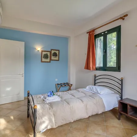 Analipsi Front Hébergement de vacances *