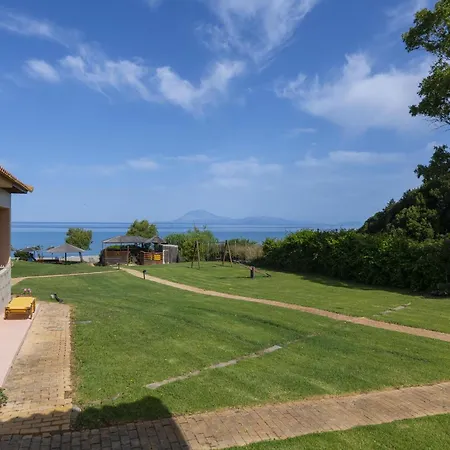 Analipsi Front Hébergement de vacances *