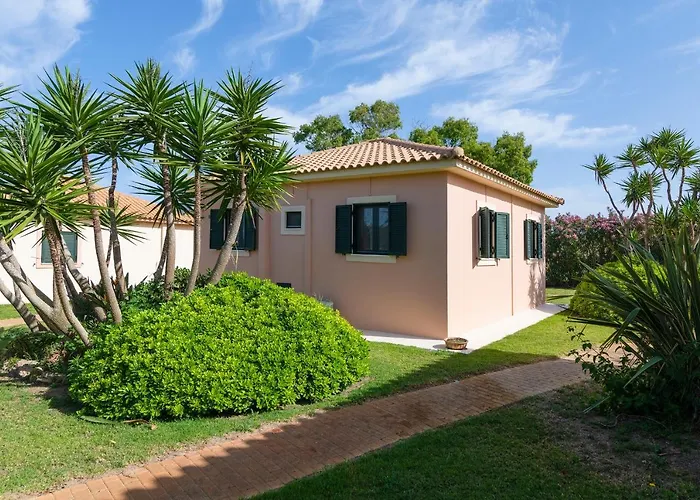 Casa de Férias Analipsi Front Kástro Tornéze